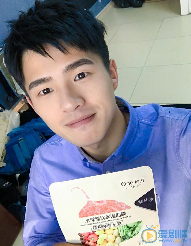 刘昊然生活照 刘昊然高清写真_刘昊然高清剧照