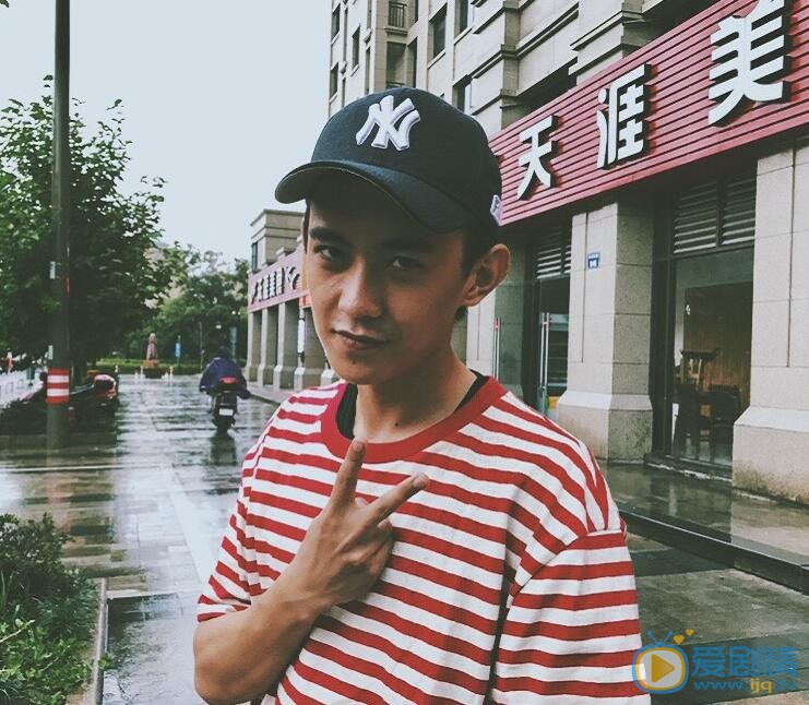 邵如一生活照 邵如一高清写真_邵如一高清剧照