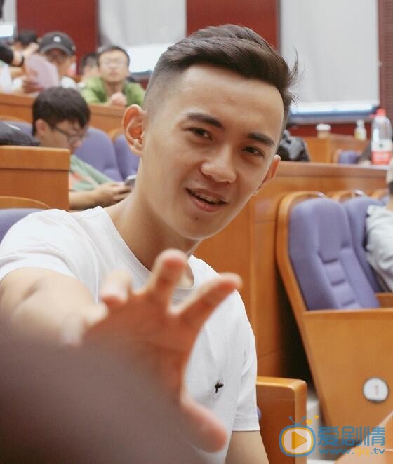 邵如一生活照 邵如一高清写真_邵如一高清剧照