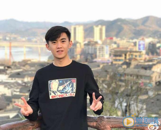 邵如一生活照 邵如一高清写真_邵如一高清剧照