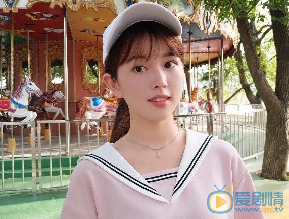 钟恩淇制服写真 钟恩淇高清写真_钟恩淇高清剧照