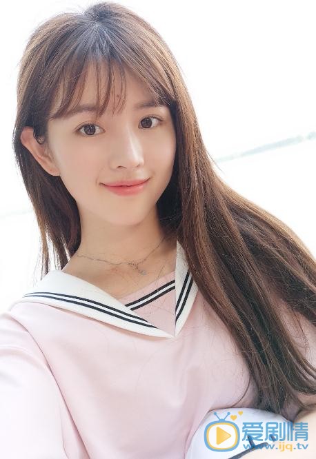 钟恩淇制服写真 钟恩淇高清写真_钟恩淇高清剧照