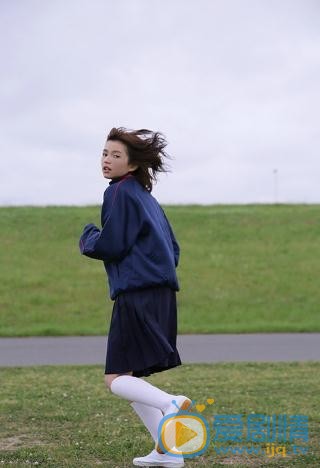 钟恩淇制服写真 钟恩淇高清写真_钟恩淇高清剧照