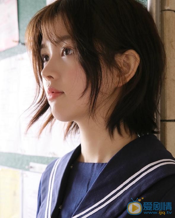 钟恩淇制服写真 钟恩淇高清写真_钟恩淇高清剧照