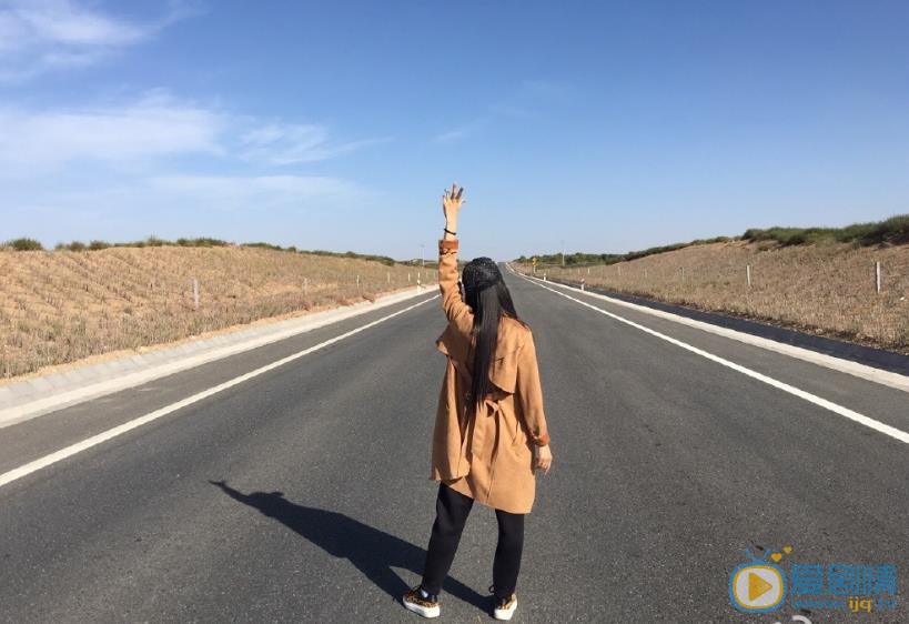 李梣溪旅行街拍 李梣溪高清写真_李梣溪高清剧照