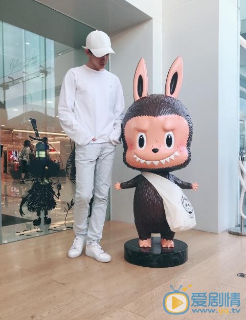 吕鹏生活照 吕鹏高清写真_吕鹏高清剧照