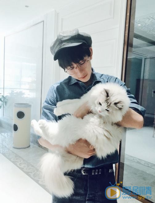 吕鹏生活照 吕鹏高清写真_吕鹏高清剧照