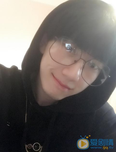 吕鹏生活照 吕鹏高清写真_吕鹏高清剧照