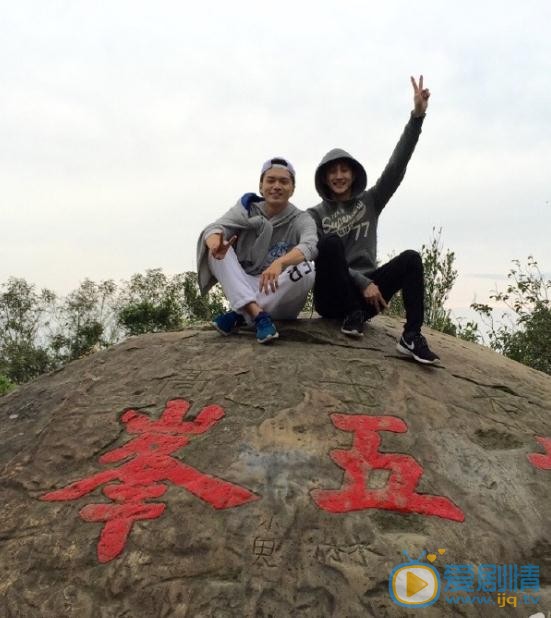 贾司特与人合照 贾司特高清写真_贾司特高清剧照