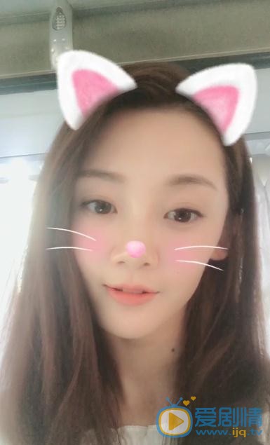 苗苗生活照 苗苗高清写真_苗苗高清剧照