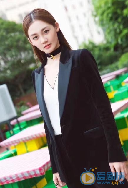 苗苗活动照 苗苗高清写真_苗苗高清剧照