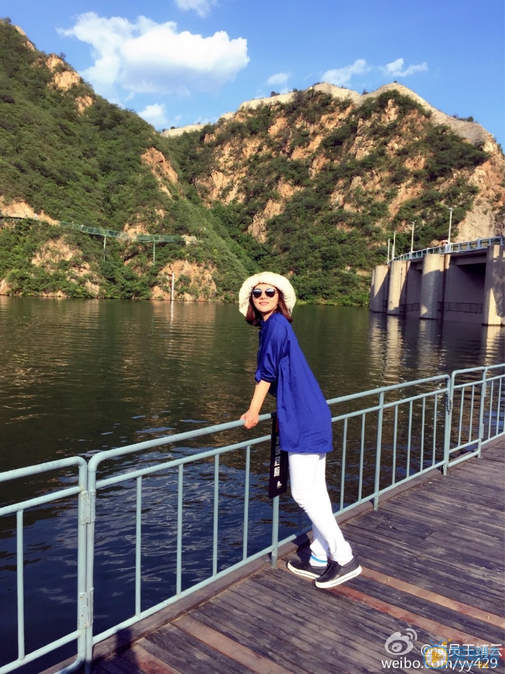 王靖云旅行照 王靖云高清写真_王靖云高清剧照
