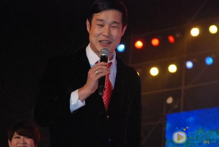 小沈阳演出照 小沈阳高清写真_小沈阳高清剧照