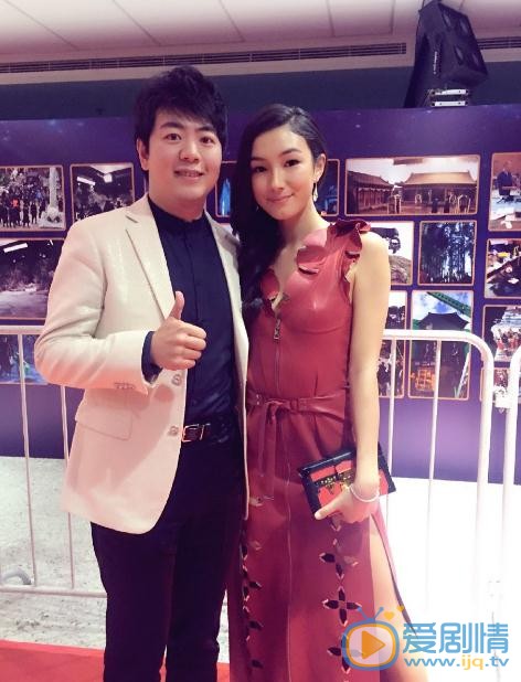 刘承羽与明星合照 刘承羽高清写真_刘承羽高清剧照