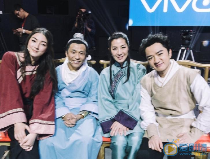 刘承羽与明星合照 刘承羽高清写真_刘承羽高清剧照