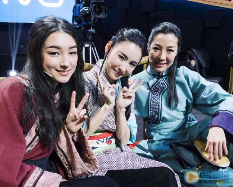 刘承羽与明星合照 刘承羽高清写真_刘承羽高清剧照