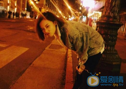 尚语贤夜色街拍 尚语贤高清写真_尚语贤高清剧照