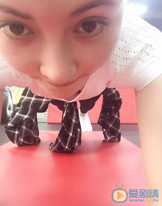 管乐健身照 管乐高清写真_管乐高清剧照