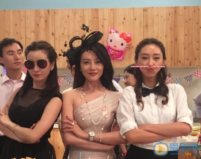 管乐与人合照 管乐高清写真_管乐高清剧照