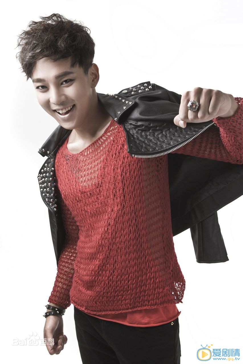 安圣浩帅气写真 安圣浩高清写真_安圣浩高清剧照