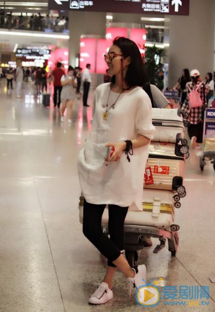 姜宏波生活照 姜宏波高清写真_姜宏波高清剧照