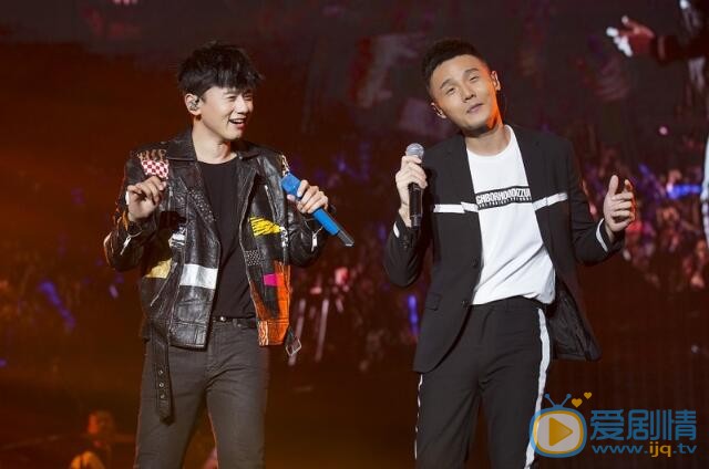 李荣浩演出照 李荣浩高清写真_李荣浩高清剧照