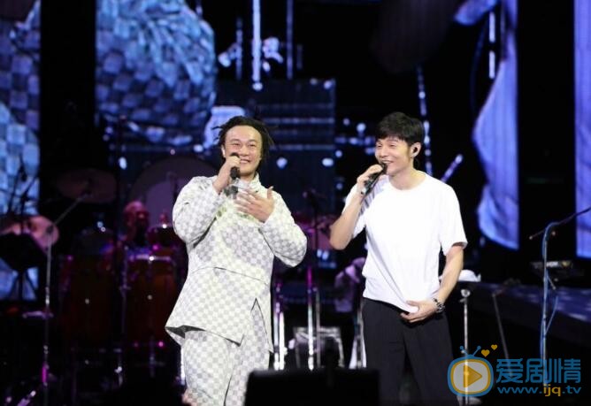李荣浩演出照 李荣浩高清写真_李荣浩高清剧照