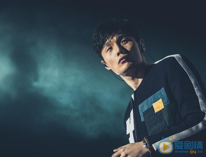 李荣浩演出照 李荣浩高清写真_李荣浩高清剧照