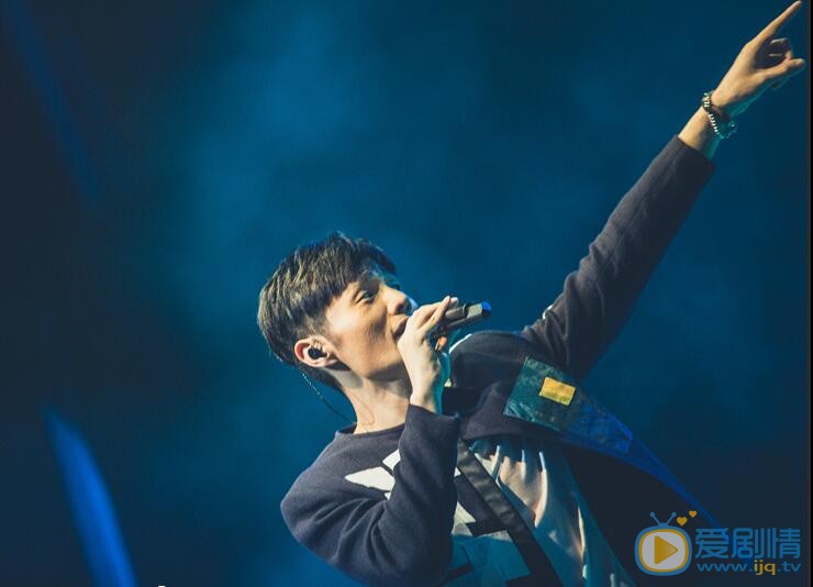 李荣浩演出照 李荣浩高清写真_李荣浩高清剧照