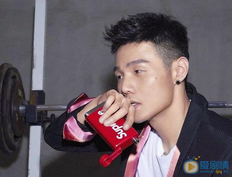 李荣浩杂志写真 李荣浩高清写真_李荣浩高清剧照