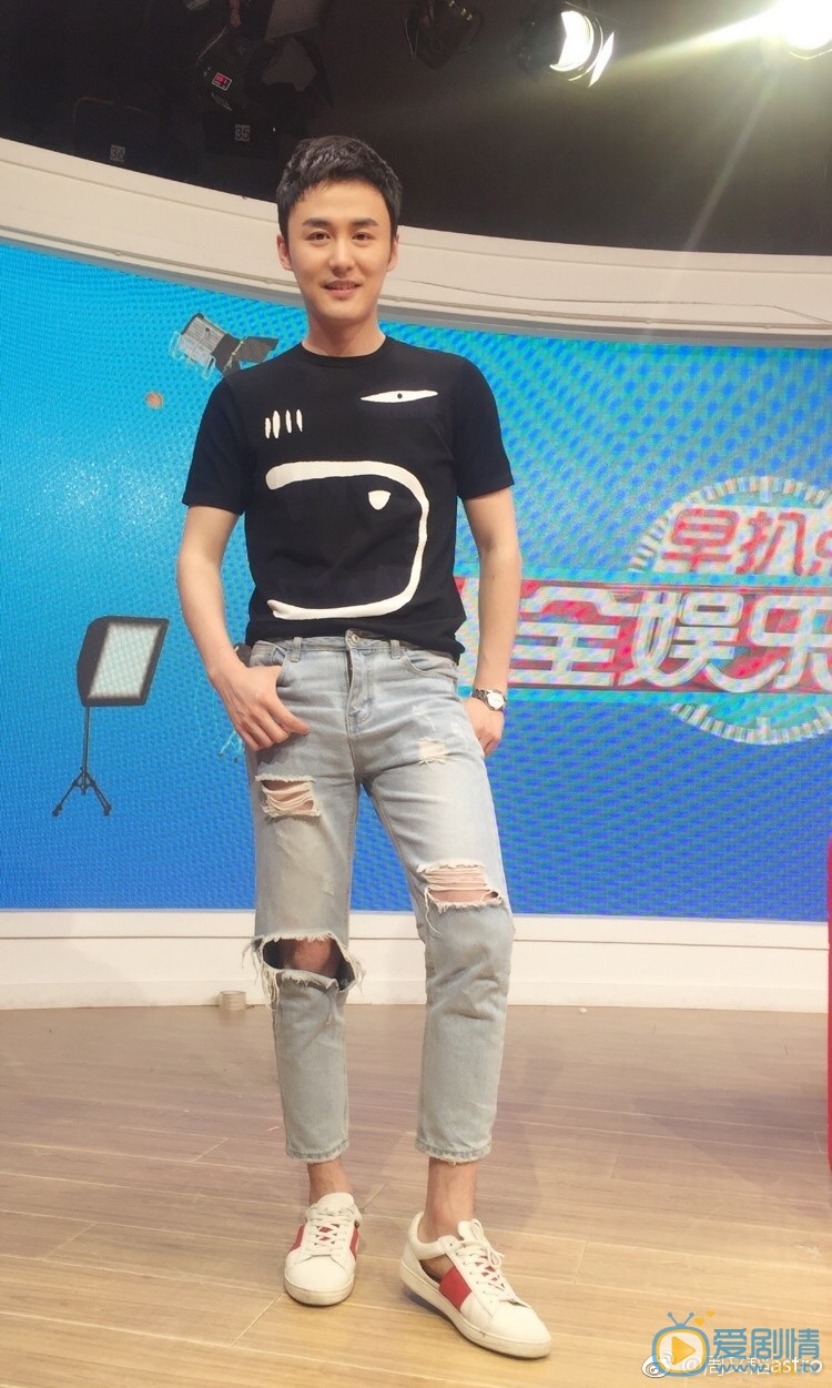 周文韬活动照 周文韬高清写真_周文韬高清剧照