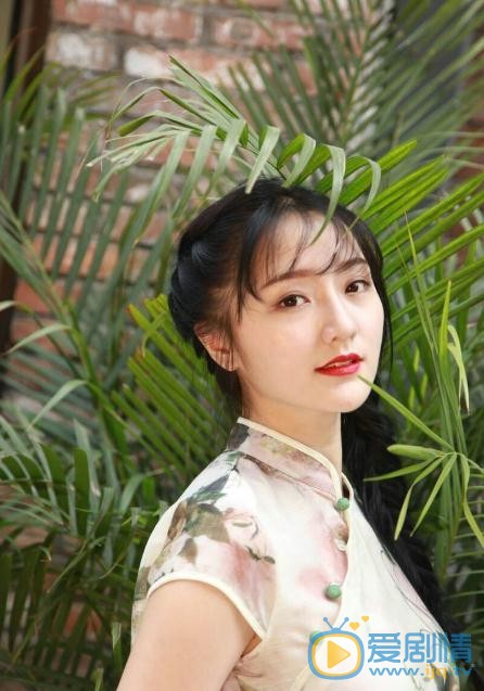 肖燕花儿写真 肖燕高清写真_肖燕高清剧照