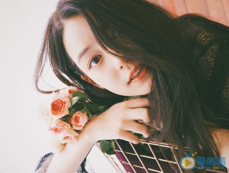 李诗颖花儿写真 李诗颖高清写真_李诗颖高清剧照