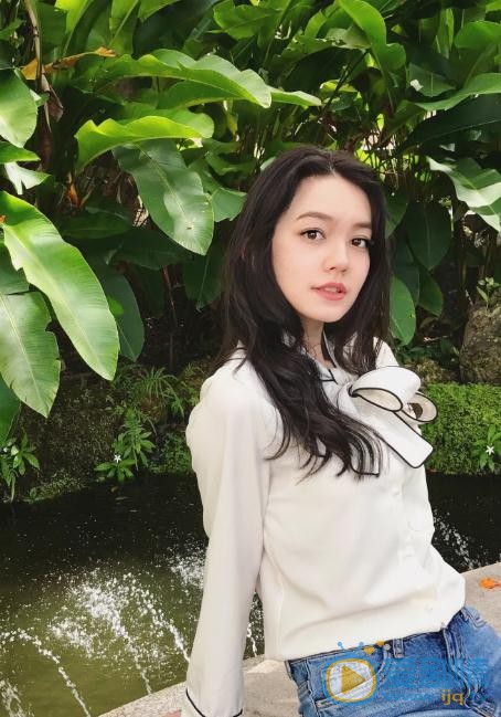 李诗颖花儿写真 李诗颖高清写真_李诗颖高清剧照
