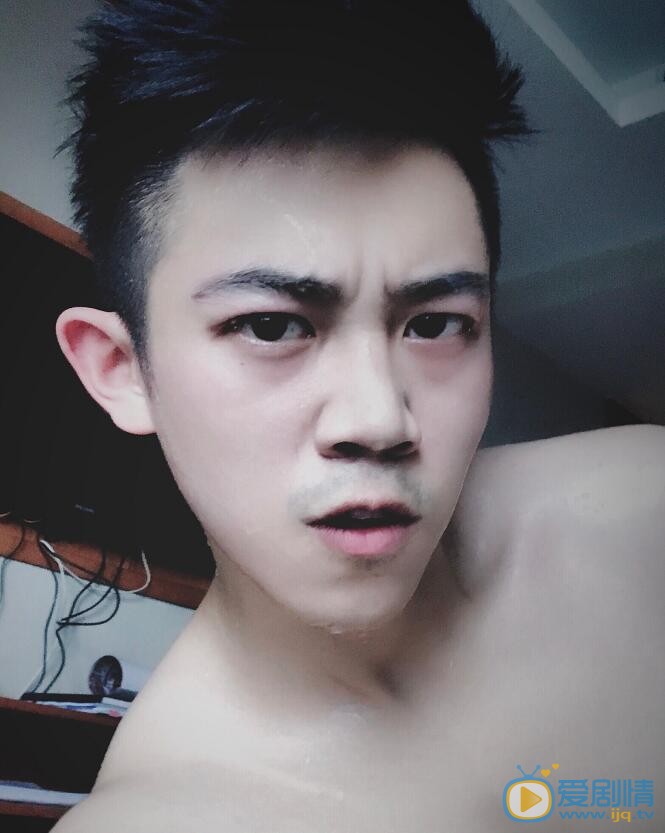 郭一扬生活照 郭一扬高清写真_郭一扬高清剧照