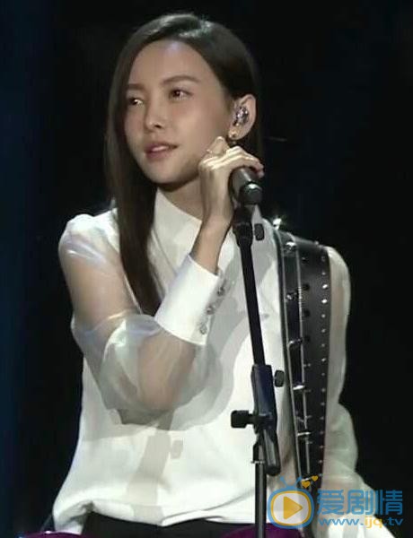 于文文舞台照 于文文高清写真_于文文高清剧照