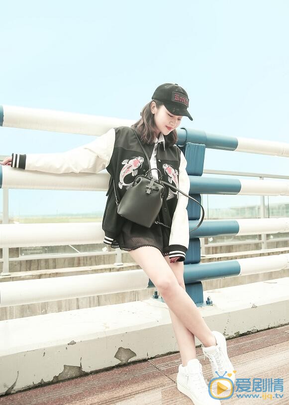 语桐街拍写真 语桐高清写真_语桐高清剧照