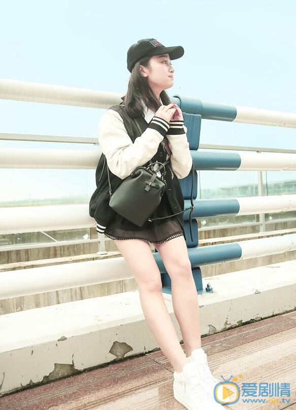 语桐街拍写真 语桐高清写真_语桐高清剧照