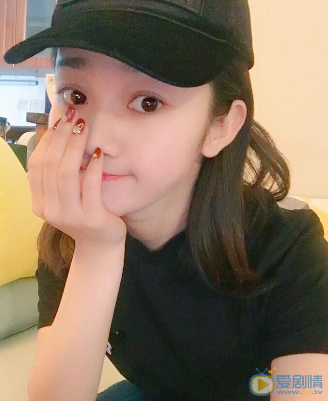 语桐生活照 语桐高清写真_语桐高清剧照