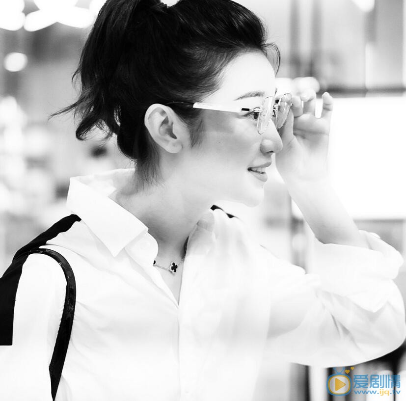 语桐生活照 语桐高清写真_语桐高清剧照