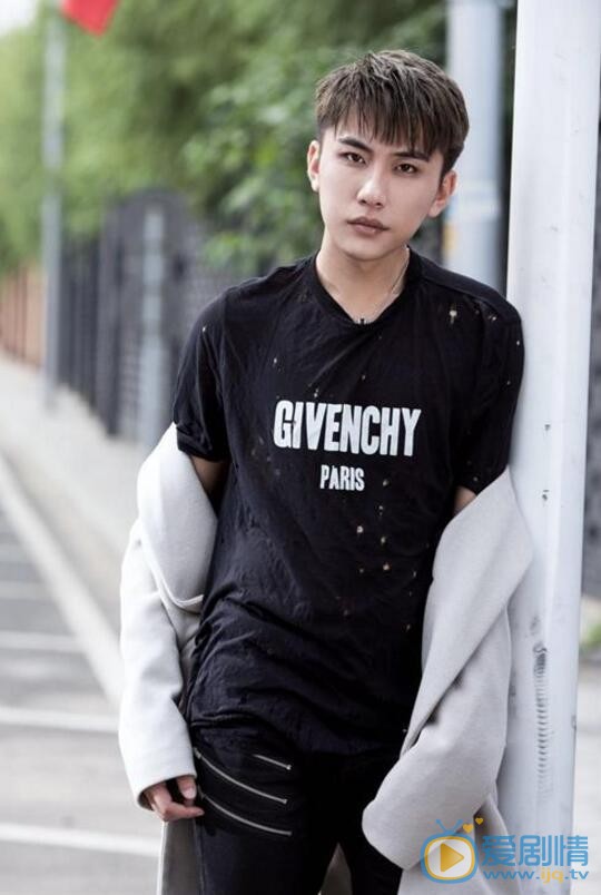 李洋名写真 李洋名高清写真_李洋名高清剧照