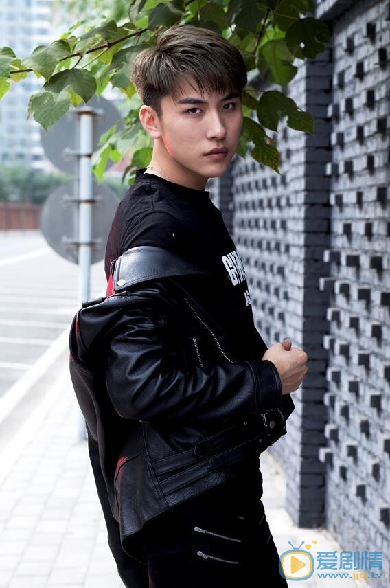 李洋名写真 李洋名高清写真_李洋名高清剧照