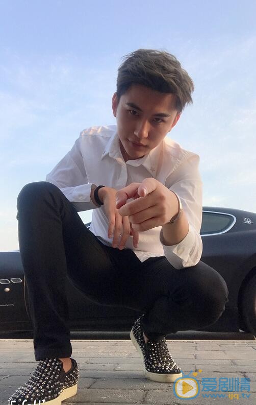 李洋名生活照 李洋名高清写真_李洋名高清剧照