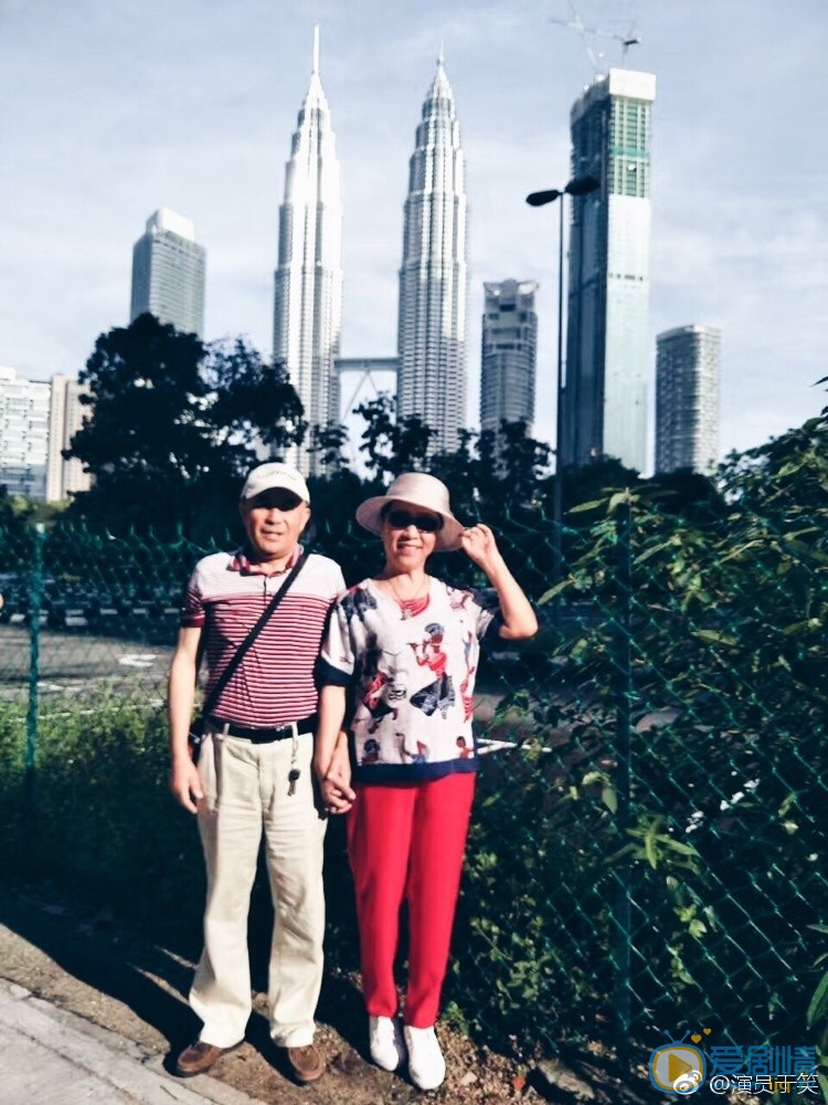 于笑全家福 于笑高清写真_于笑高清剧照