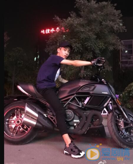 薛翔匀帅气写真 薛翔匀高清写真_薛翔匀高清剧照