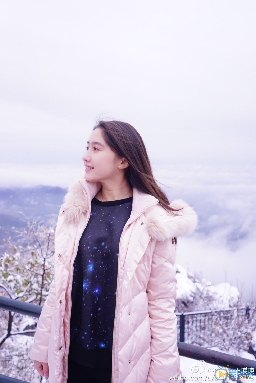 王瑛瑛旅行照 王瑛瑛高清写真_王瑛瑛高清剧照