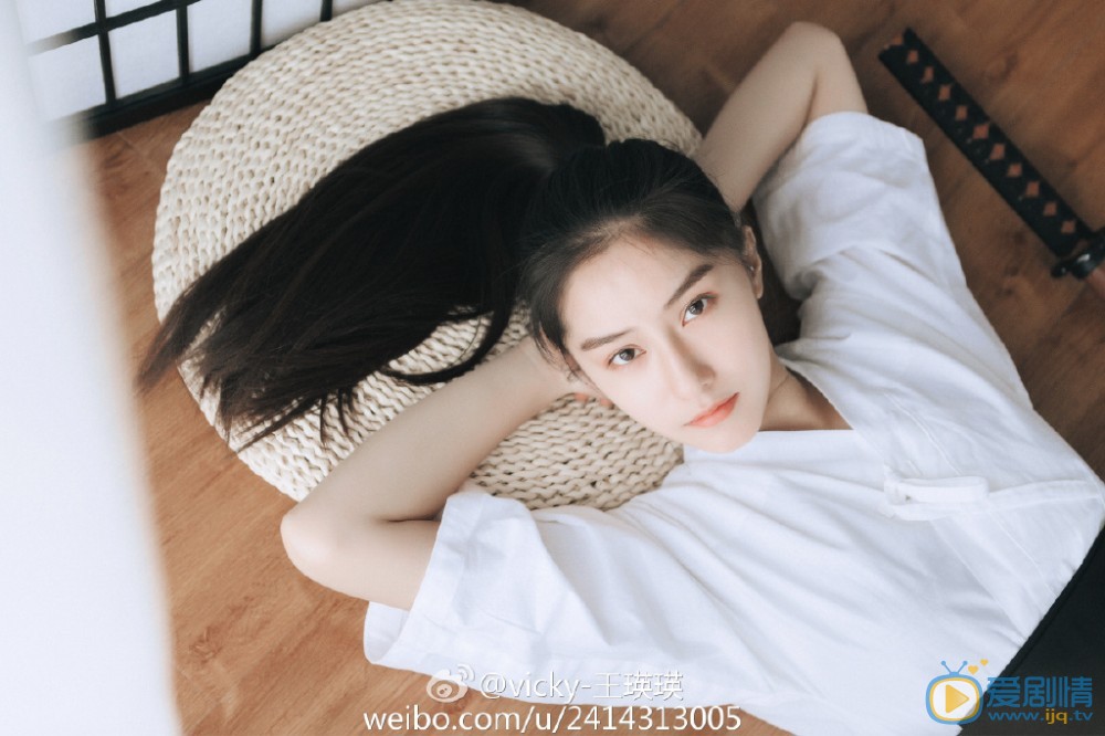 王瑛瑛艺术照 王瑛瑛高清写真_王瑛瑛高清剧照