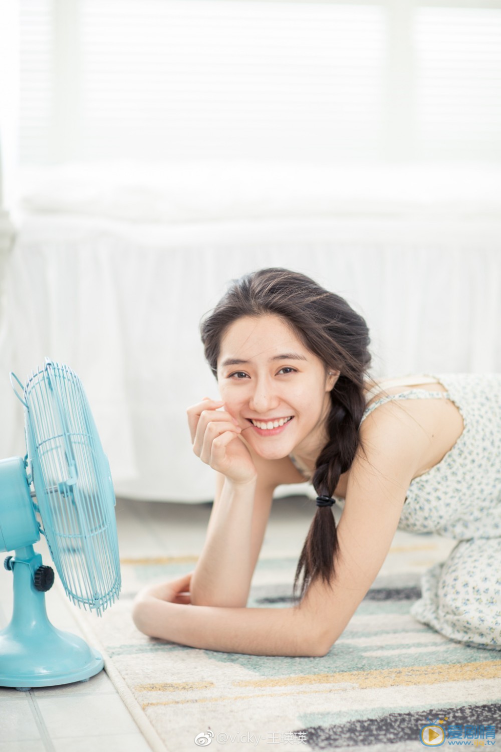 王瑛瑛夏日 王瑛瑛高清写真_王瑛瑛高清剧照