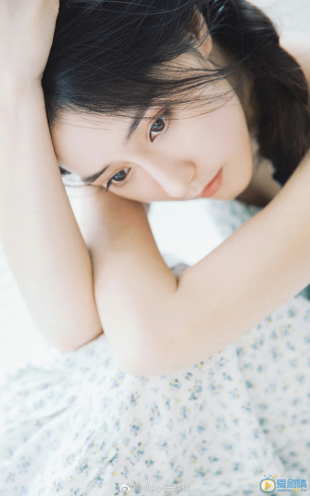 王瑛瑛夏日 王瑛瑛高清写真_王瑛瑛高清剧照