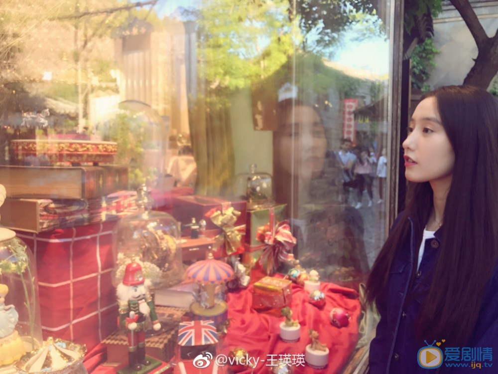 王瑛瑛旅行照 王瑛瑛高清写真_王瑛瑛高清剧照